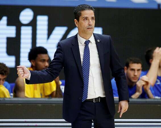 ספרופולוס דרוך, הערב בהיכל // צילום: אלן שיבר